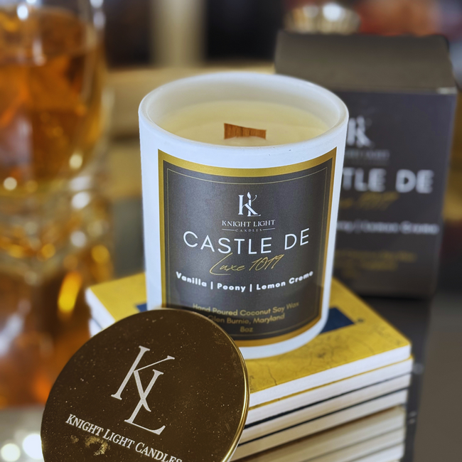 Castle De Luxe 1019 | Luxury Scented Candle | Coconut Soy Wax Blend | Wood Wick